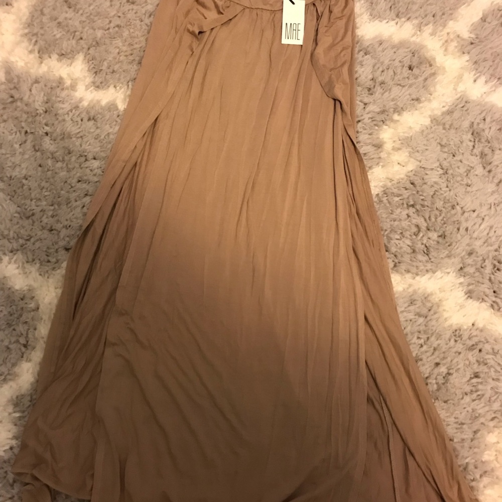 Leana Skirt + Tan